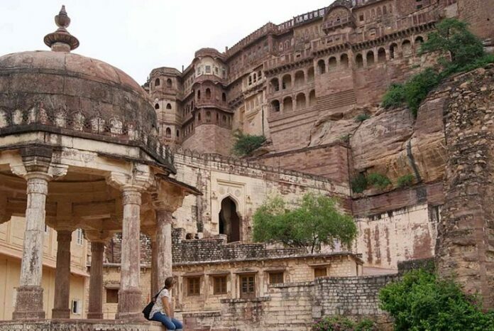 BEAUTIFUL FORTS IN INDIA